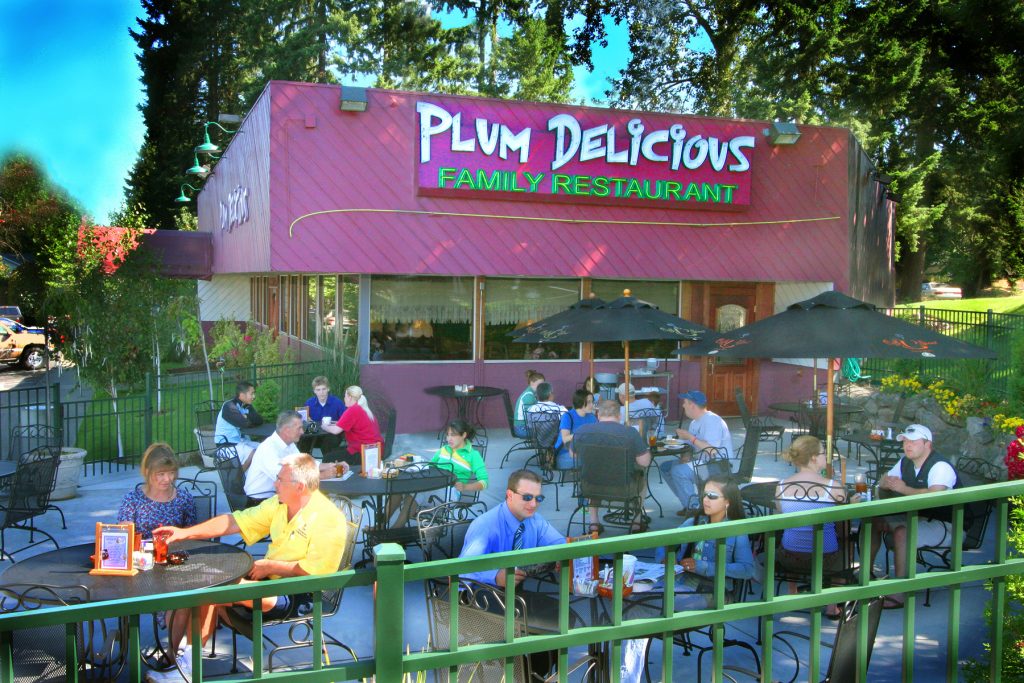 Family lunch restaurant renton - Plum Delicious